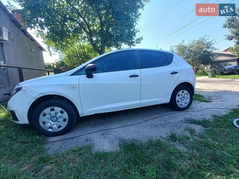 Хетчбек SEAT Ibiza 2010 в Черкасах фото 6 Хетчбек SEAT Ibiza 2010 в Черкасах
