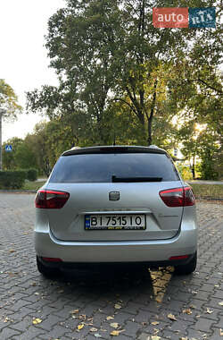 Хетчбек SEAT Ibiza 2011 в  фото 4 Хетчбек SEAT Ibiza 2011 в