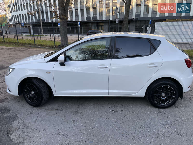 Хетчбек SEAT Ibiza 2013 в Львові фото 2 Хетчбек SEAT Ibiza 2013 в Львові