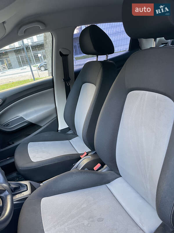 Хетчбек SEAT Ibiza 2013 в Львові фото 12 Хетчбек SEAT Ibiza 2013 в Львові
