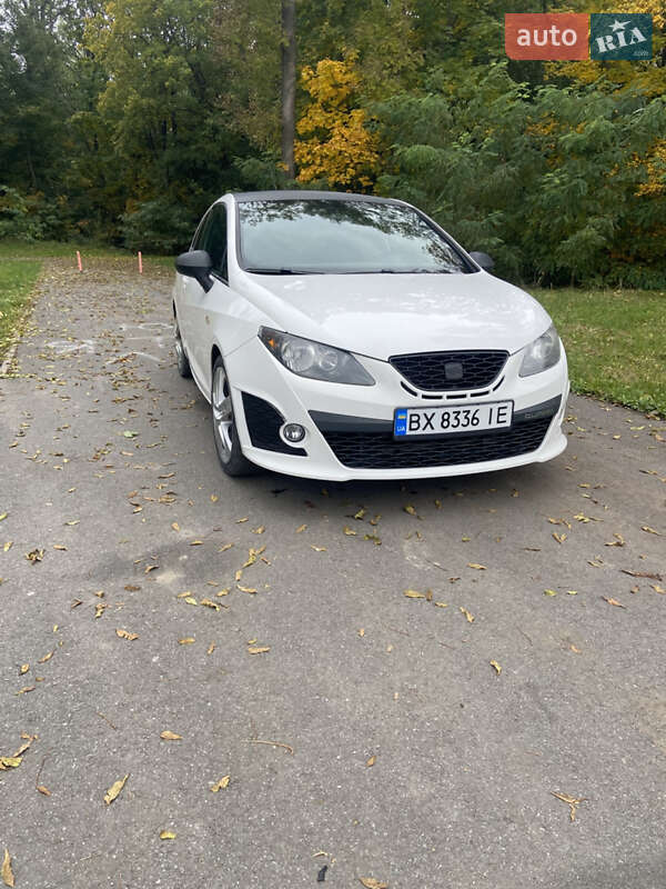 Хэтчбек SEAT Ibiza 2011 в Дунаевцах фото 3 Хэтчбек SEAT Ibiza 2011 в Дунаевцах