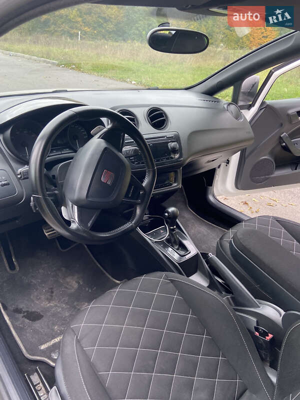 Хэтчбек SEAT Ibiza 2011 в Дунаевцах фото 17 Хэтчбек SEAT Ibiza 2011 в Дунаевцах