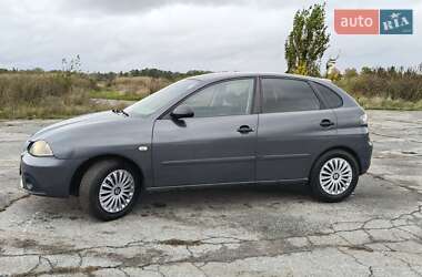 Хэтчбек SEAT Ibiza 2008 в  фото 4 Хэтчбек SEAT Ibiza 2008 в