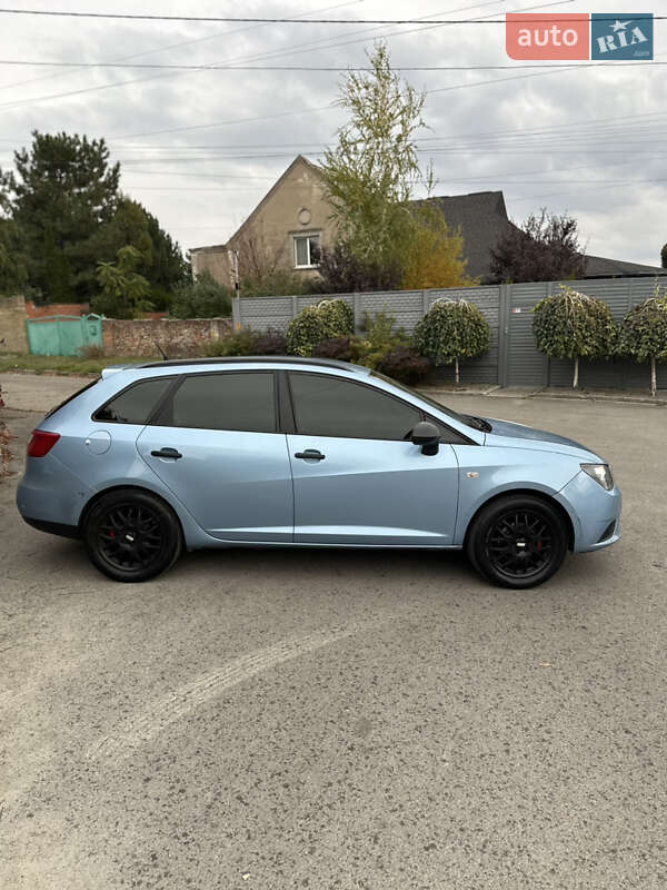 Хэтчбек SEAT Ibiza 2012 в Днепре