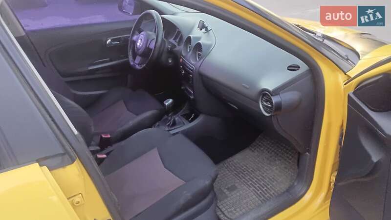 Хэтчбек SEAT Ibiza 2008 в Киеве фото 2 Хэтчбек SEAT Ibiza 2008 в Киеве
