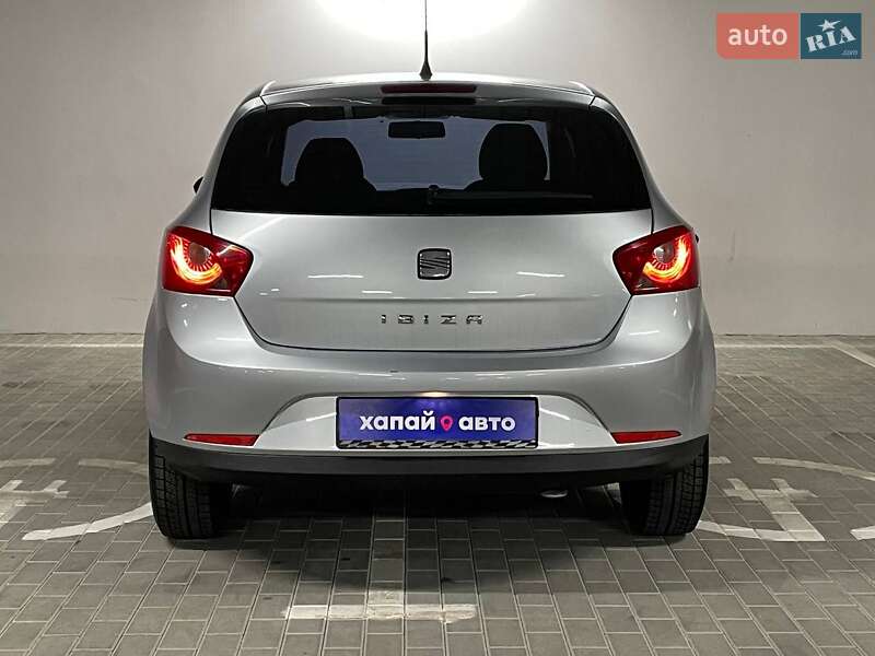 Хэтчбек SEAT Ibiza 2011 в Киеве фото 4 Хэтчбек SEAT Ibiza 2011 в Киеве