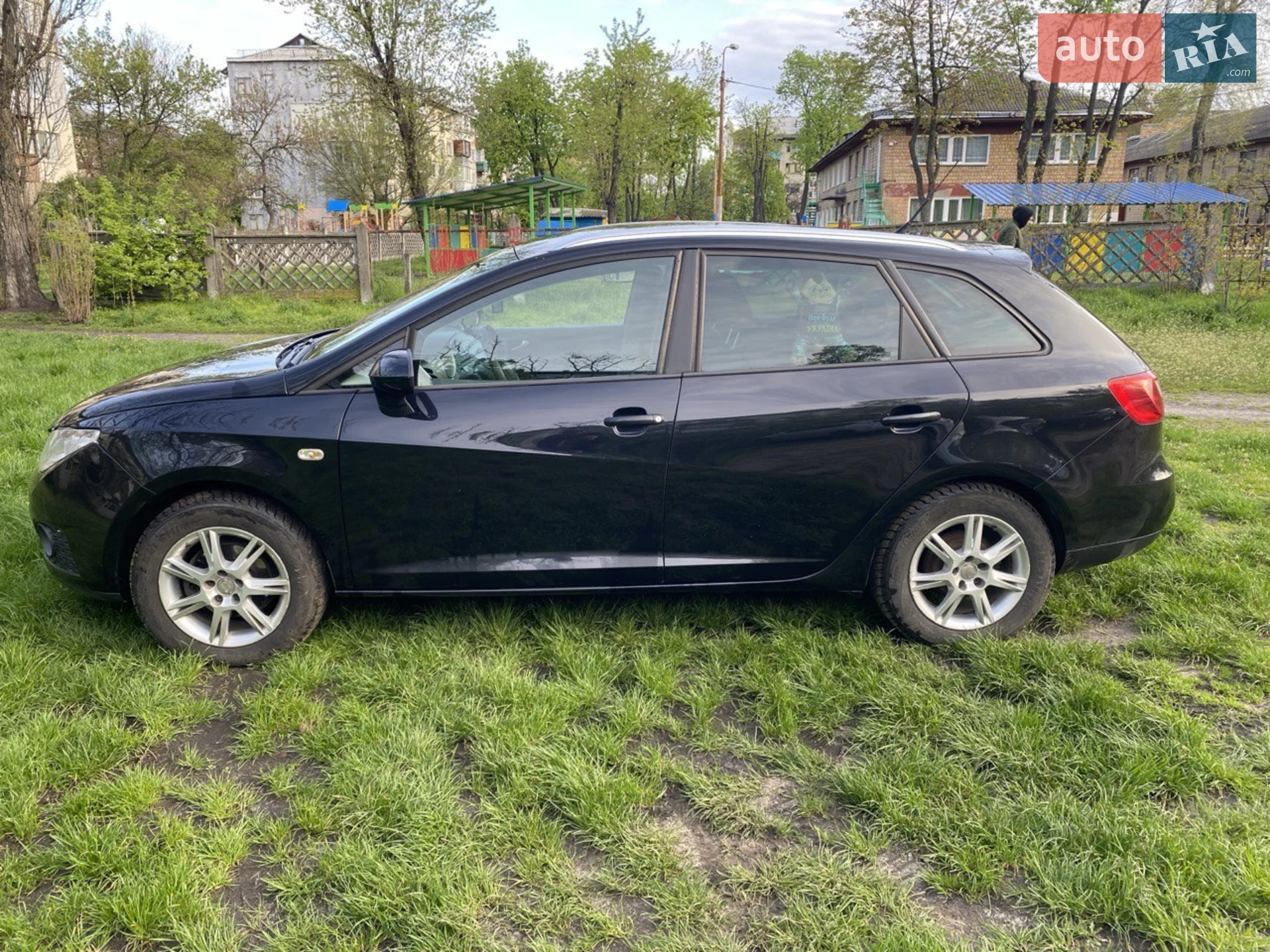 2010 SEAT Ibiza - мініатюра 2