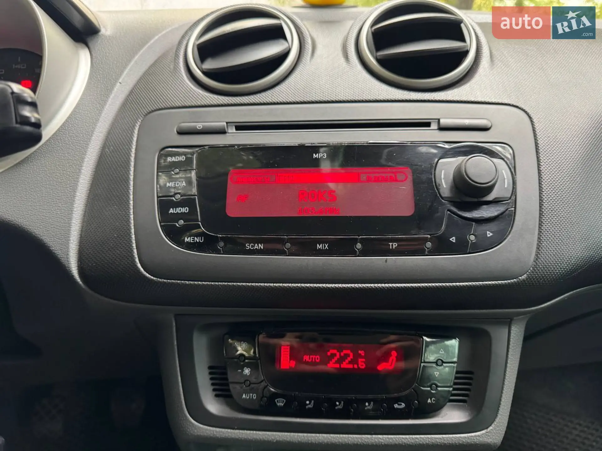 2010 SEAT Ibiza - мініатюра 7