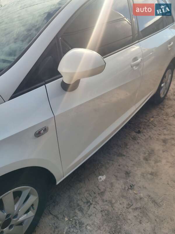 Универсал SEAT Ibiza 2012 в Обухове фото 2 Универсал SEAT Ibiza 2012 в Обухове