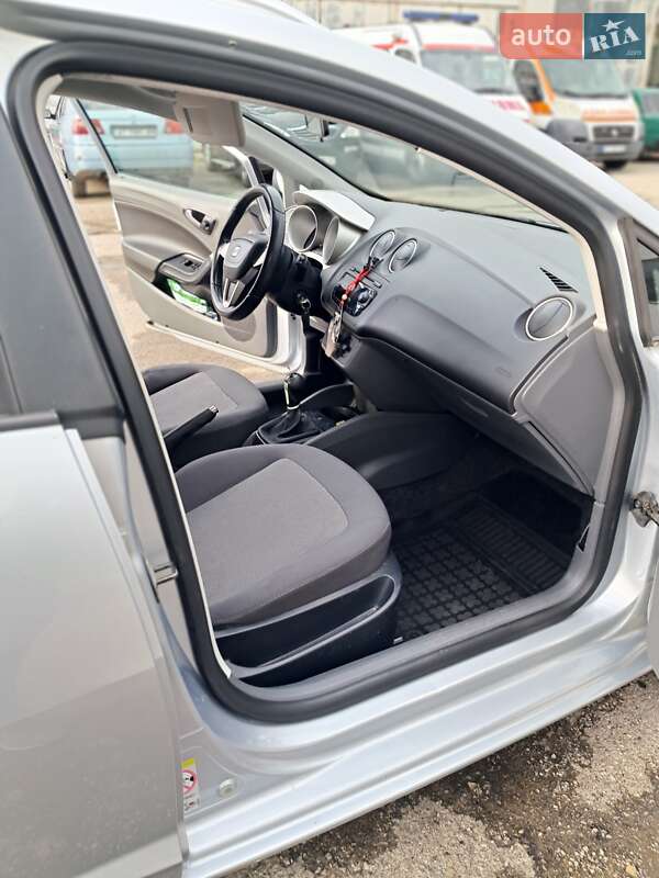 Універсал SEAT Ibiza 2011 в Івано-Франківську фото 9 Універсал SEAT Ibiza 2011 в Івано-Франківську