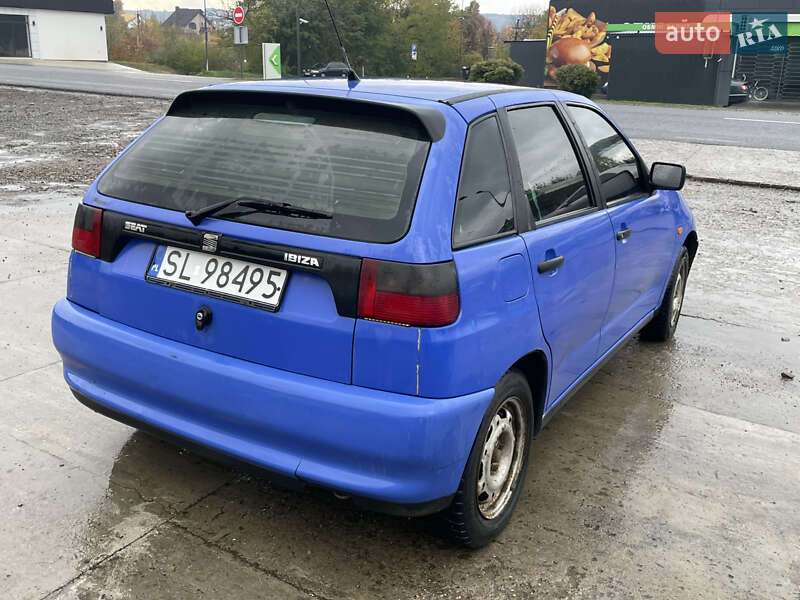 Хэтчбек SEAT Ibiza 1999 в Солотвине