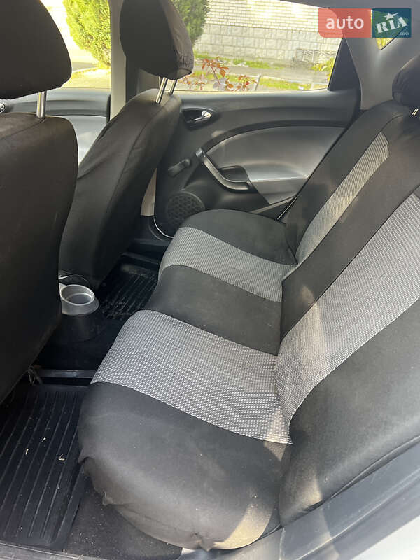 Хэтчбек SEAT Ibiza 2013 в Хмельницком фото 4 Хэтчбек SEAT Ibiza 2013 в Хмельницком