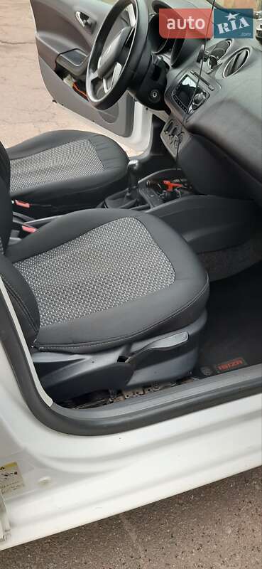 Хэтчбек SEAT Ibiza 2010 в Кропивницком фото 7 Хэтчбек SEAT Ibiza 2010 в Кропивницком