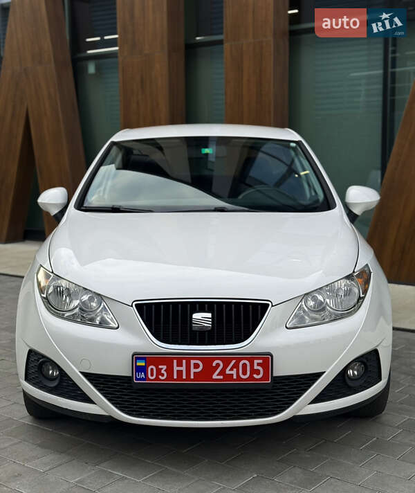 Хэтчбек SEAT Ibiza 2010 в Луцке фото 2 Хэтчбек SEAT Ibiza 2010 в Луцке