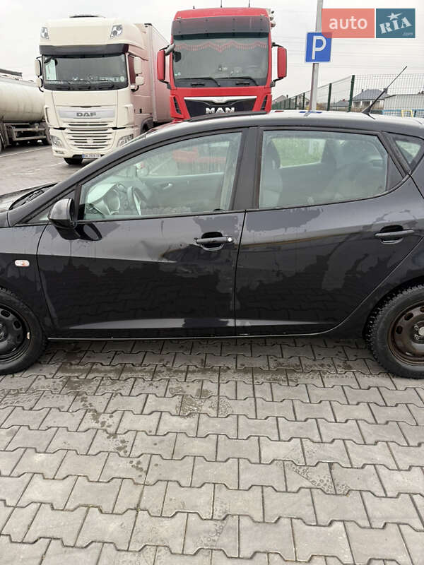 Хэтчбек SEAT Ibiza 2010 в Луцке