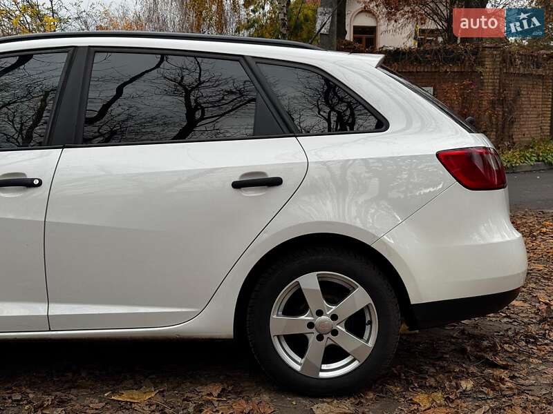 Хетчбек SEAT Ibiza 2013 в Києві