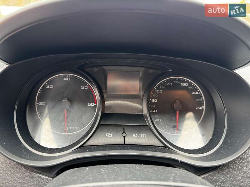 Хетчбек SEAT Ibiza 2013 в Києві