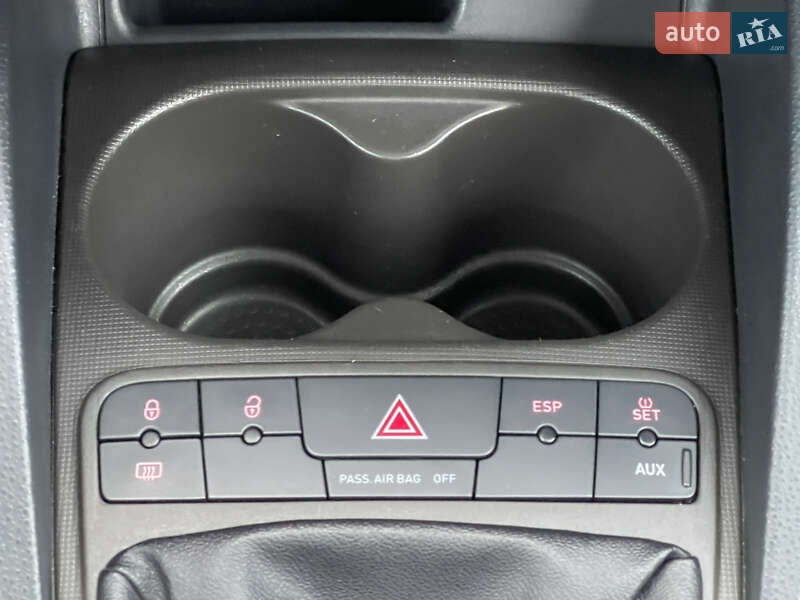 Хэтчбек SEAT Ibiza 2012 в Луцке фото 19 Хэтчбек SEAT Ibiza 2012 в Луцке
