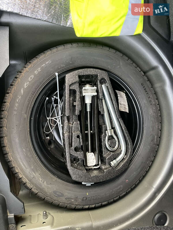 Хэтчбек SEAT Ibiza 2012 в Луцке фото 28 Хэтчбек SEAT Ibiza 2012 в Луцке