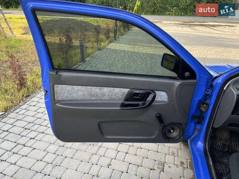 Хетчбек SEAT Ibiza 1996 в Сторожинці