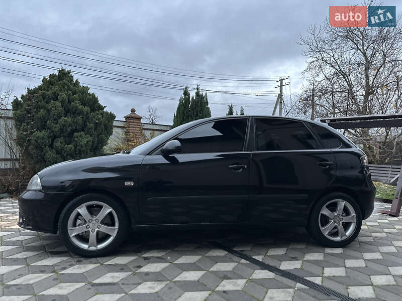 Хетчбек SEAT Ibiza 2008 в Києві