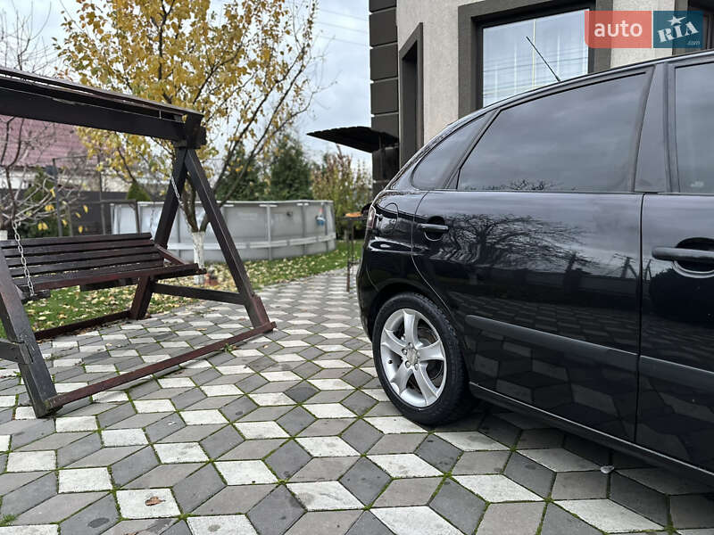 Хетчбек SEAT Ibiza 2008 в Києві