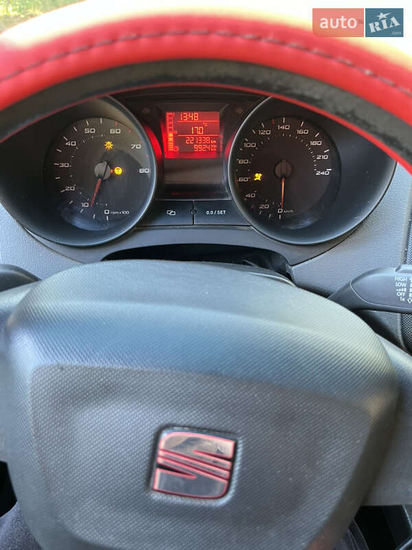 Хетчбек SEAT Ibiza 2011 в Вишгороді