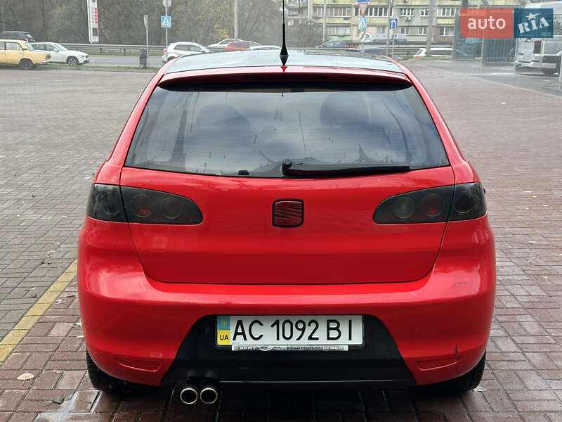 Хэтчбек SEAT Ibiza 2008 в Киеве
