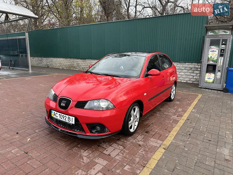 Хэтчбек SEAT Ibiza 2008 в Киеве