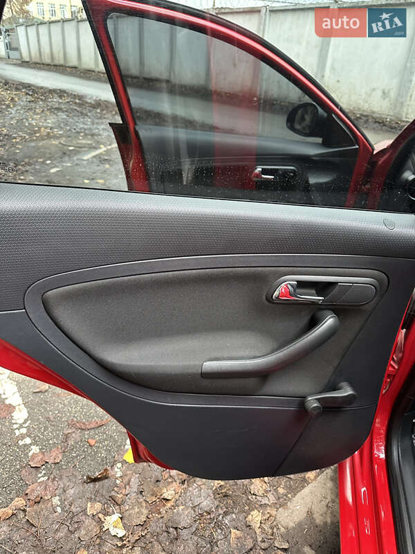 Хэтчбек SEAT Ibiza 2008 в Киеве