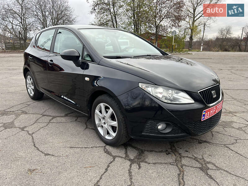 Хэтчбек SEAT Ibiza 2011 в Хороле фото 9 Хэтчбек SEAT Ibiza 2011 в Хороле