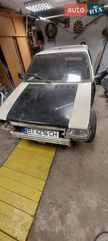 Хэтчбек SEAT Ibiza 1988 в Запорожье фото Хэтчбек SEAT Ibiza 1988 в Запорожье