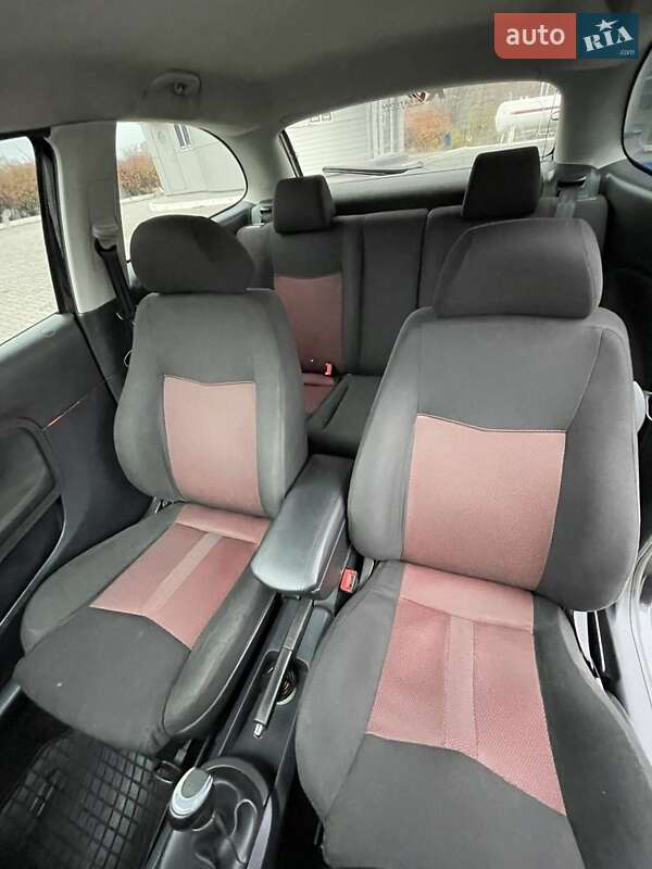 Хэтчбек SEAT Ibiza 2007 в Запорожье