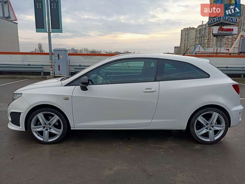 Хэтчбек SEAT Ibiza 2010 в Киеве фото 3 Хэтчбек SEAT Ibiza 2010 в Киеве