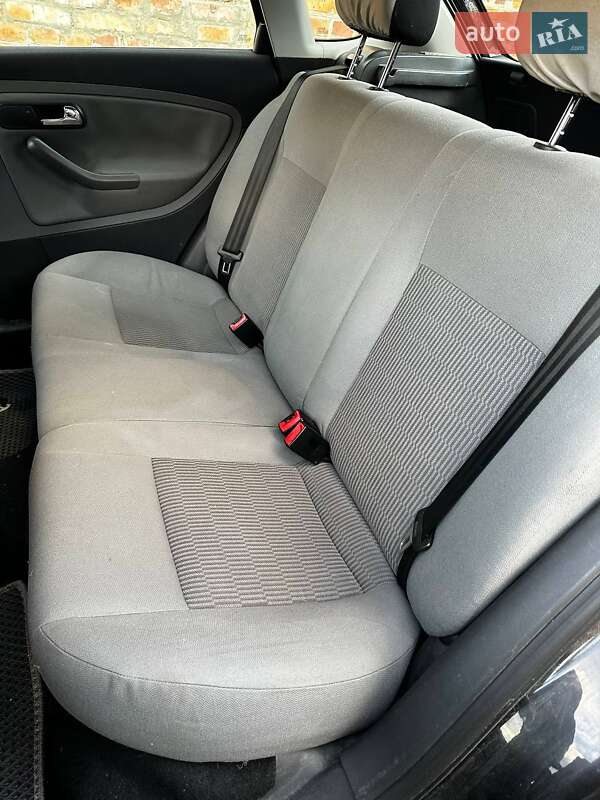 Хэтчбек SEAT Ibiza 2004 в Рожище фото 9 Хэтчбек SEAT Ibiza 2004 в Рожище