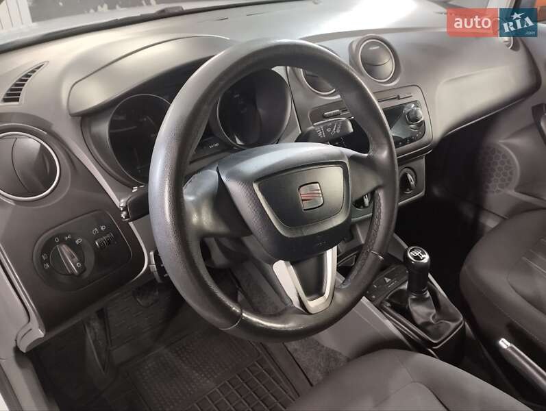 Хэтчбек SEAT Ibiza 2011 в Ровно фото 16 Хэтчбек SEAT Ibiza 2011 в Ровно