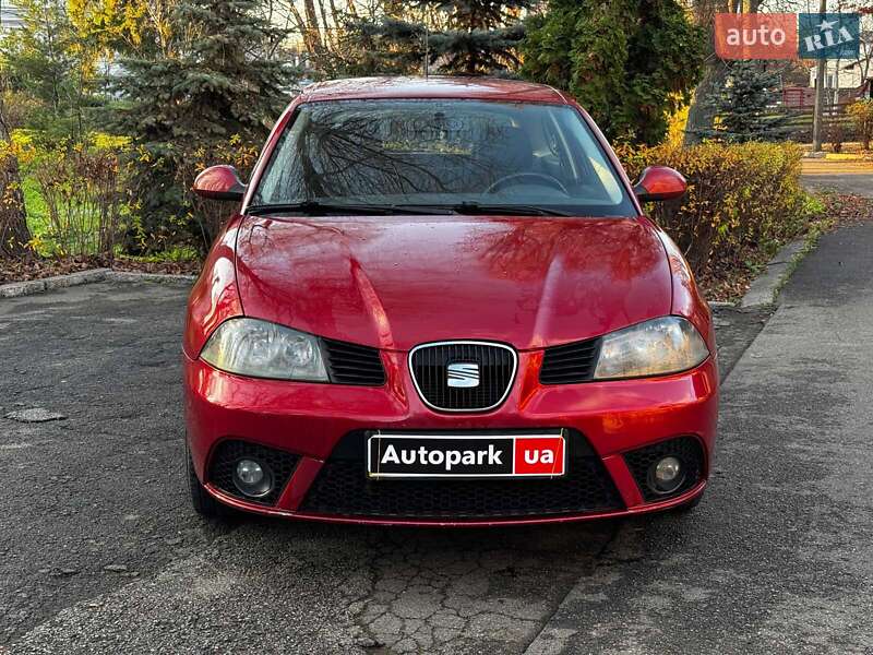 Хэтчбек SEAT Ibiza 2008 в Киеве