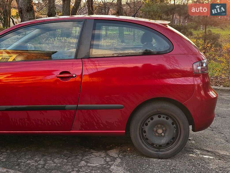 Хэтчбек SEAT Ibiza 2008 в Киеве