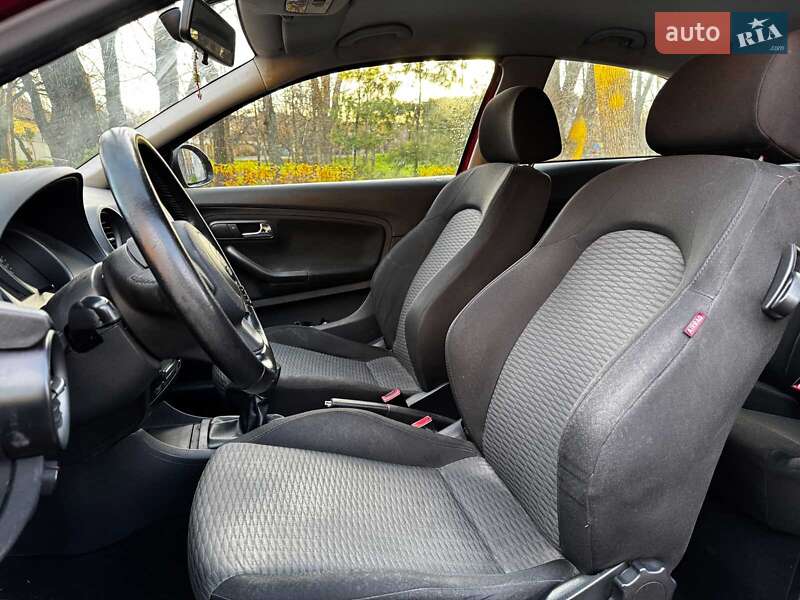 Хэтчбек SEAT Ibiza 2008 в Киеве