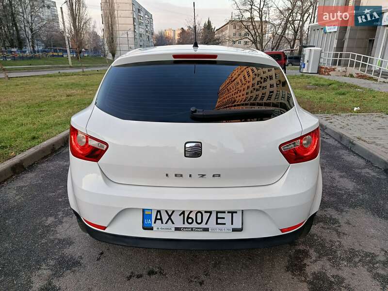 Хэтчбек SEAT Ibiza 2010 в Харькове