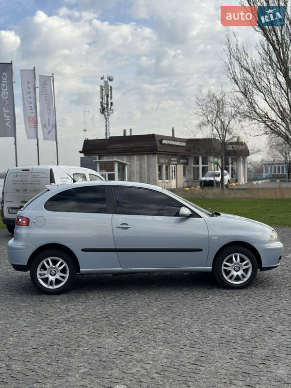 Хэтчбек SEAT Ibiza 2003 в Днепре фото 5 Хэтчбек SEAT Ibiza 2003 в Днепре