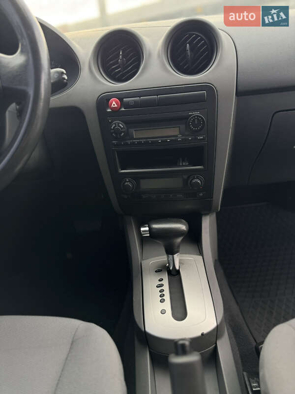 Хэтчбек SEAT Ibiza 2003 в Днепре фото 11 Хэтчбек SEAT Ibiza 2003 в Днепре