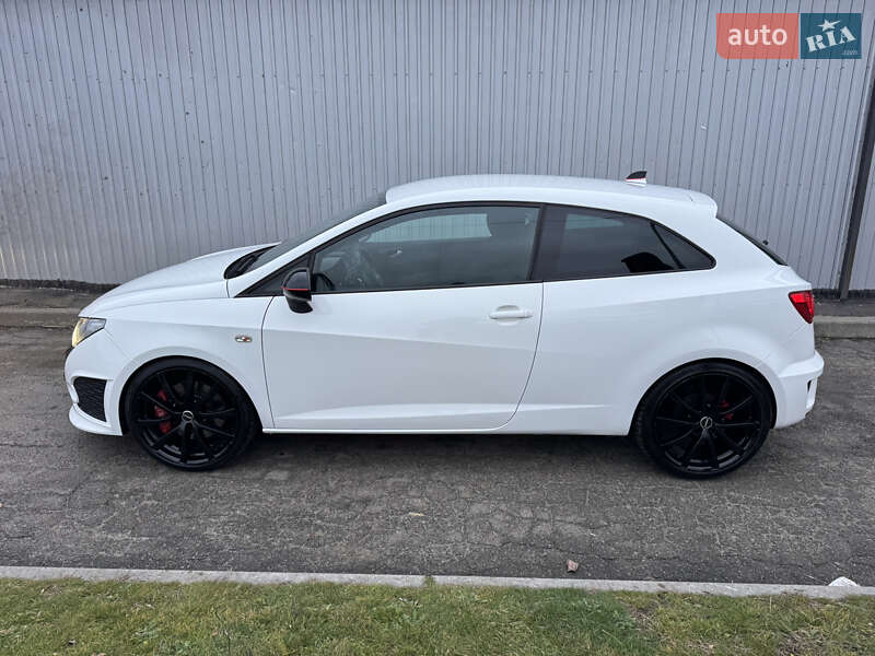 Хэтчбек SEAT Ibiza 2010 в Киеве фото 7 Хэтчбек SEAT Ibiza 2010 в Киеве