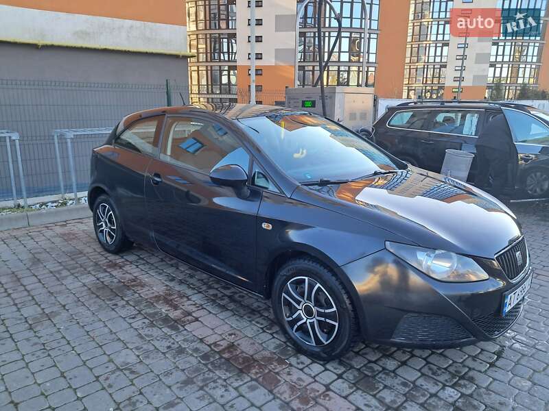Хетчбек SEAT Ibiza 2010 в Івано-Франківську фото 2 Хетчбек SEAT Ibiza 2010 в Івано-Франківську