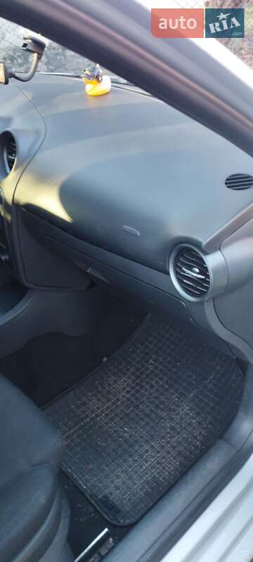 Хэтчбек SEAT Ibiza 2008 в Сарнах фото 11 Хэтчбек SEAT Ibiza 2008 в Сарнах