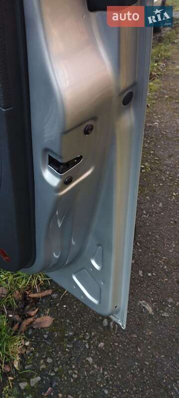 Хэтчбек SEAT Ibiza 2008 в Сарнах фото 27 Хэтчбек SEAT Ibiza 2008 в Сарнах