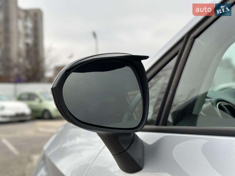 Хэтчбек SEAT Ibiza 2013 в Шептицькому