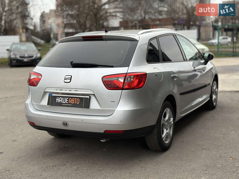 Хэтчбек SEAT Ibiza 2013 в Шептицькому