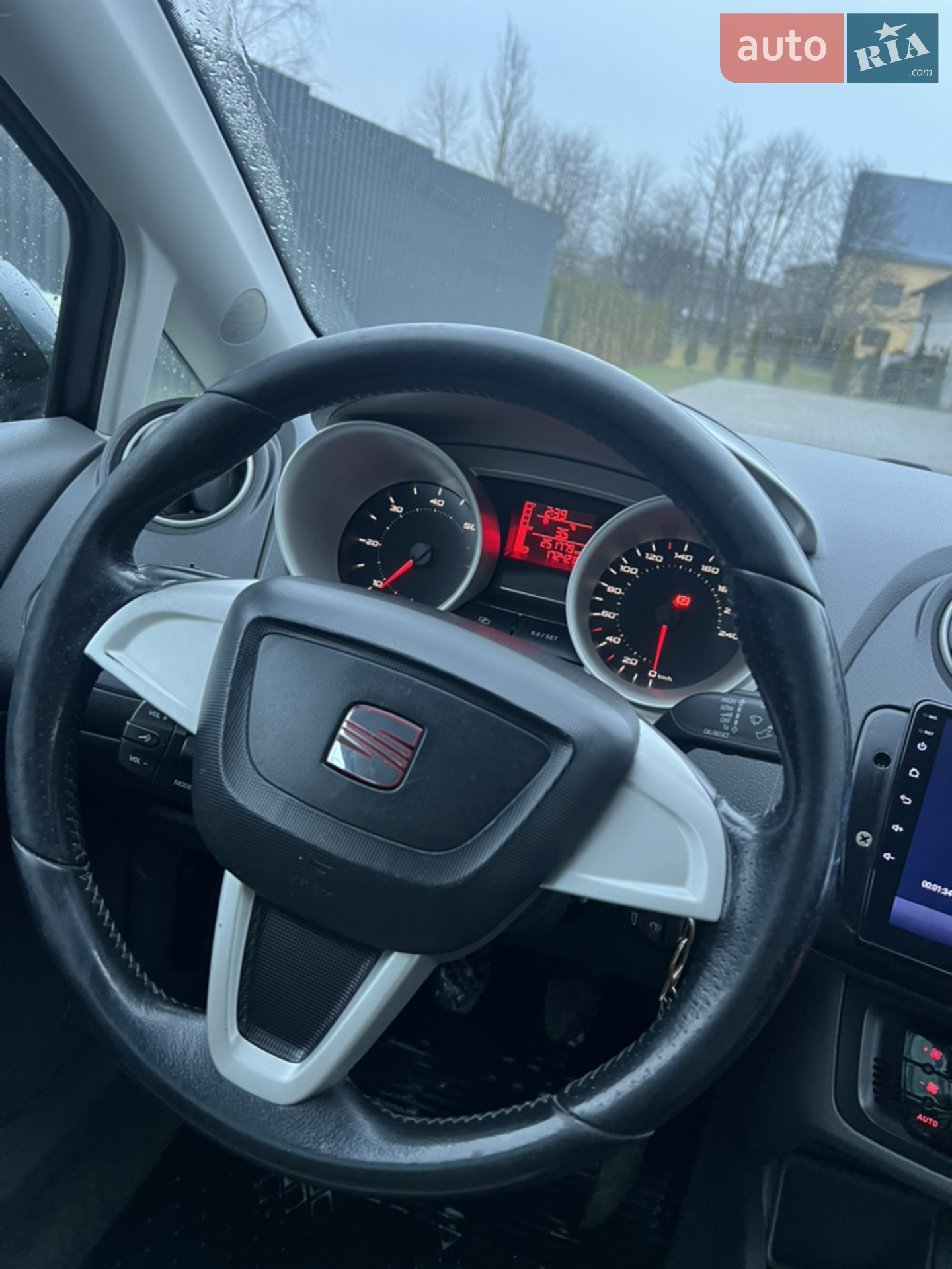 2012 SEAT Ibiza - мініатюра 4