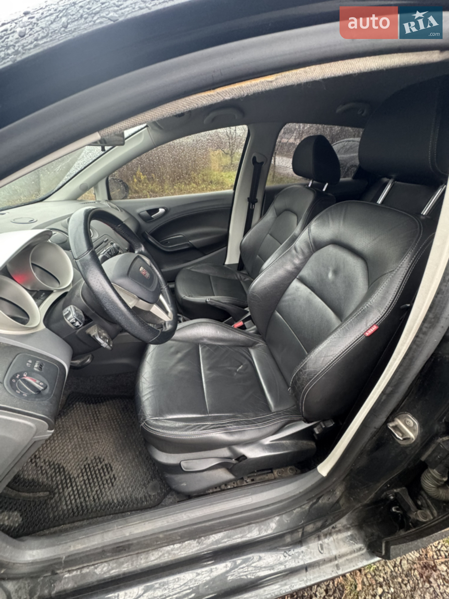2011 SEAT Ibiza - мініатюра 8